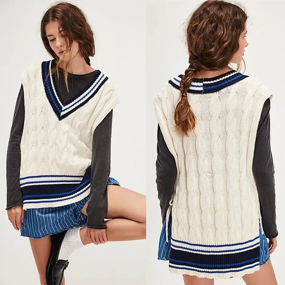 Free People Coastal Prep Poncho Vest - Navy Blue/Ivory OS NWOT - Picture 1 of 7